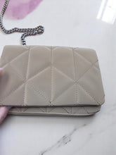 Charger l&#39;image dans la galerie, Sac bandouliere parfois beige
