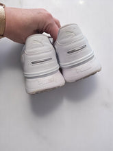 Charger l&#39;image dans la galerie, Basket puma blanche pointure 39
