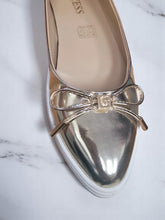 Charger l&#39;image dans la galerie, Ballerine guess doree pointure 38
