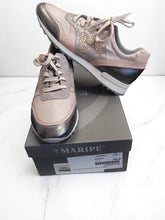 Charger l&#39;image dans la galerie, Basket maripé pointure 40 rose et grise
