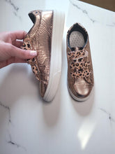 Charger l&#39;image dans la galerie, Basket leopard et bronze pointure 37
