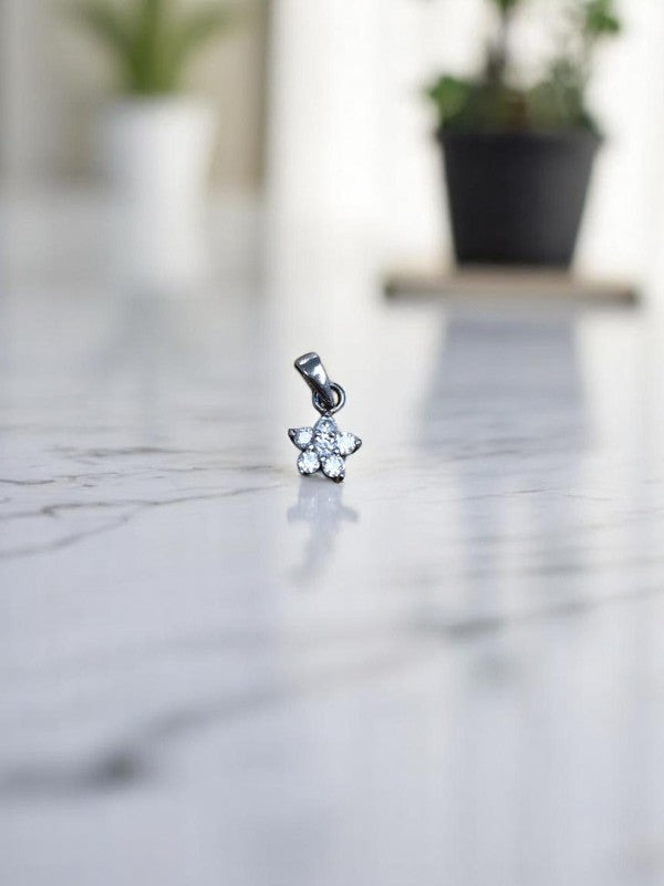 Pendentif fleur en argent