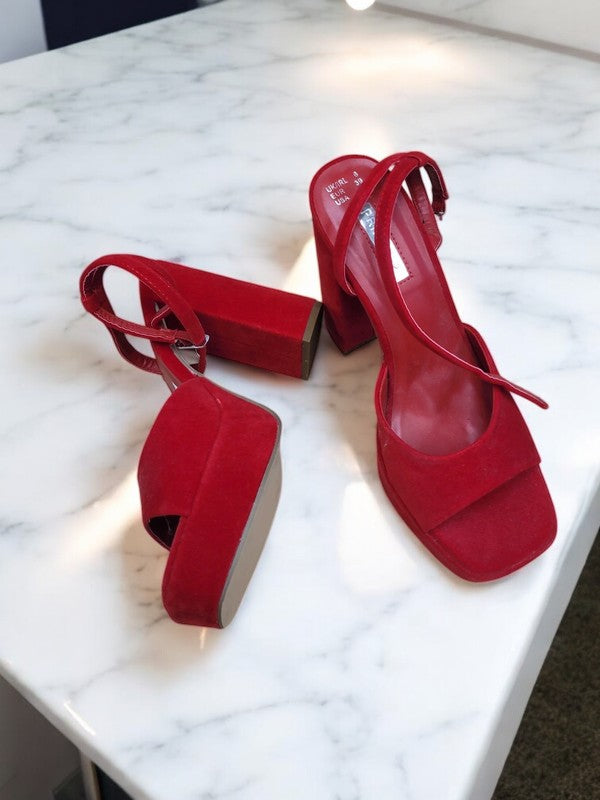 Sandale rouge primark pointure