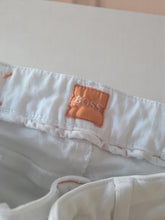 Charger l&#39;image dans la galerie, Pantalon blanc slim hugo boss taille xs
