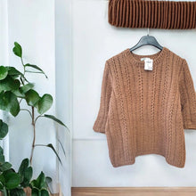 Charger l&#39;image dans la galerie, Pull court brun Olivier strelli taille L
