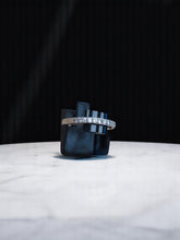Charger l&#39;image dans la galerie, Bague en argent et onyx taille 57
