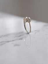 Charger l&#39;image dans la galerie, Bague en argent et strass taille 58
