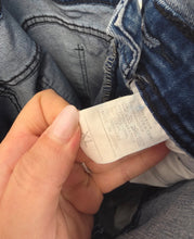 Charger l'image dans la galerie, Salopette en jeans taille xl
