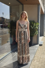 Charger l'image dans la galerie, Robe longue brune taille L
