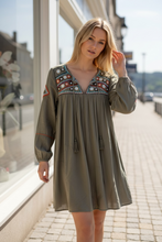 Charger l'image dans la galerie, Robe kaki taille m
