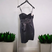 Charger l&#39;image dans la galerie, Robe bustier courte à fine bretelles taille xs
