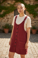 Charger l&#39;image dans la galerie, Robe en velours rouge taille m
