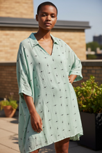 Charger l&#39;image dans la galerie, Robe vila verte taille xl
