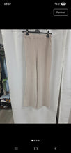 Charger l'image dans la galerie, Pantalon dore taille m
