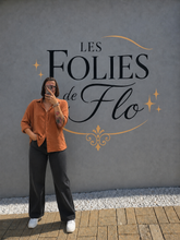 Charger l'image dans la galerie, Chemise en velours brune taille s
