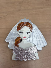 Charger l'image dans la galerie, Broche mariée
