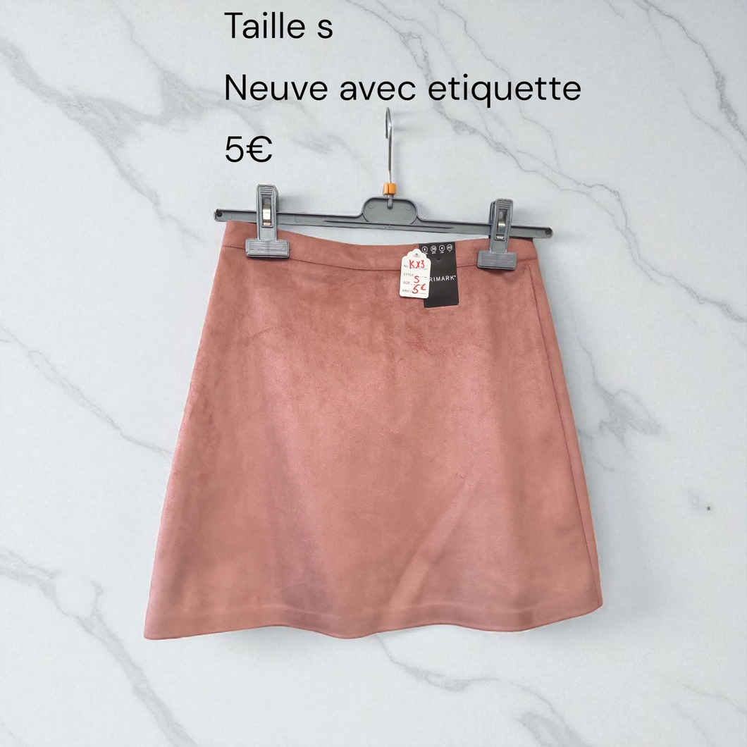 Jupe en suédine rose taille s