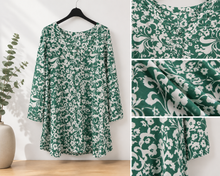 Charger l'image dans la galerie, Blouse verte et blanche taille 46
