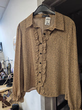 Charger l'image dans la galerie, Blouse leopard taille L
