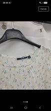 Charger l'image dans la galerie, Blouse fleurie taille xs
