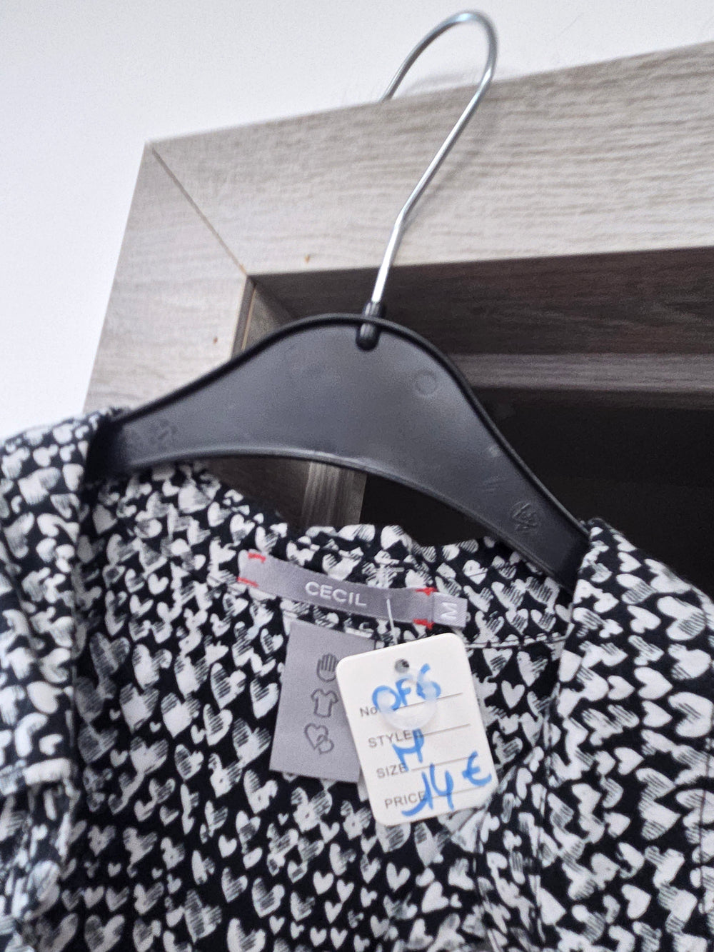 Chemisier noir et blanc taille m