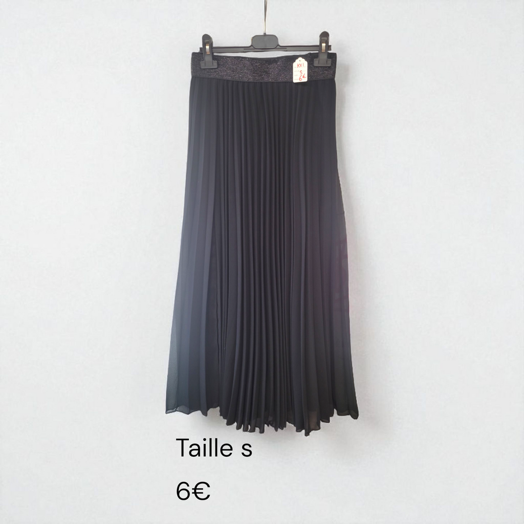 Longue jupe noire taille s
