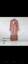 Charger l&#39;image dans la galerie, Robe rose taille L neuve
