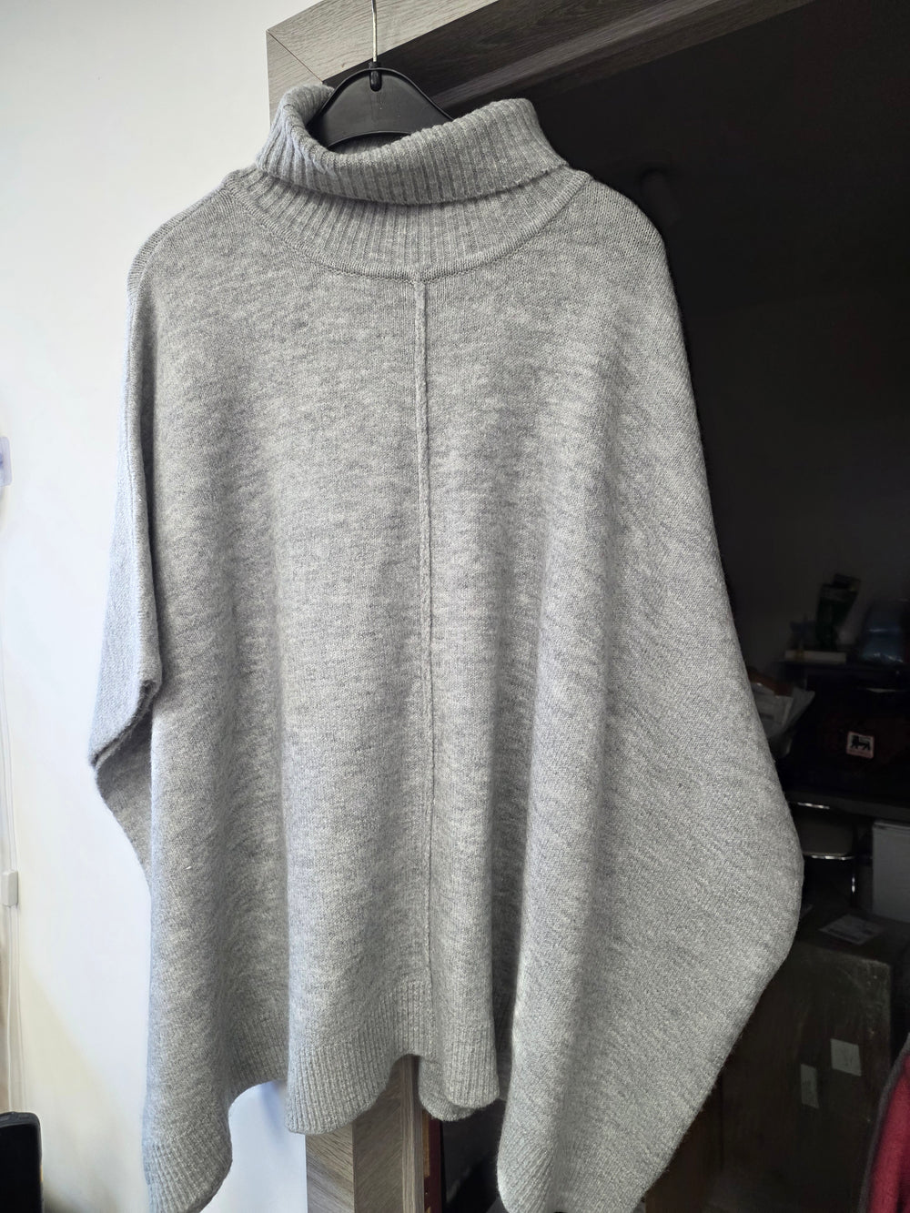 Pull poncho gris taille L
