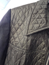 Charger l'image dans la galerie, Veste kaki et noire taille L

