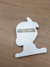 Charger l'image dans la galerie, Broche madame bleue
