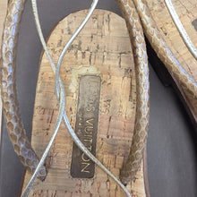 Charger l'image dans la galerie, Sandale Louis vuitton pointure 39
