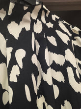 Charger l'image dans la galerie, Blouse zebree taille m
