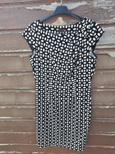 Charger l'image dans la galerie, Robe jbc taille m
