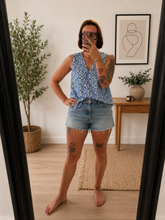 Charger l'image dans la galerie, Blouse bleue taille m
