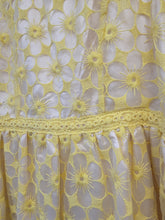 Charger l'image dans la galerie, Robe jaune taille m molly bracken
