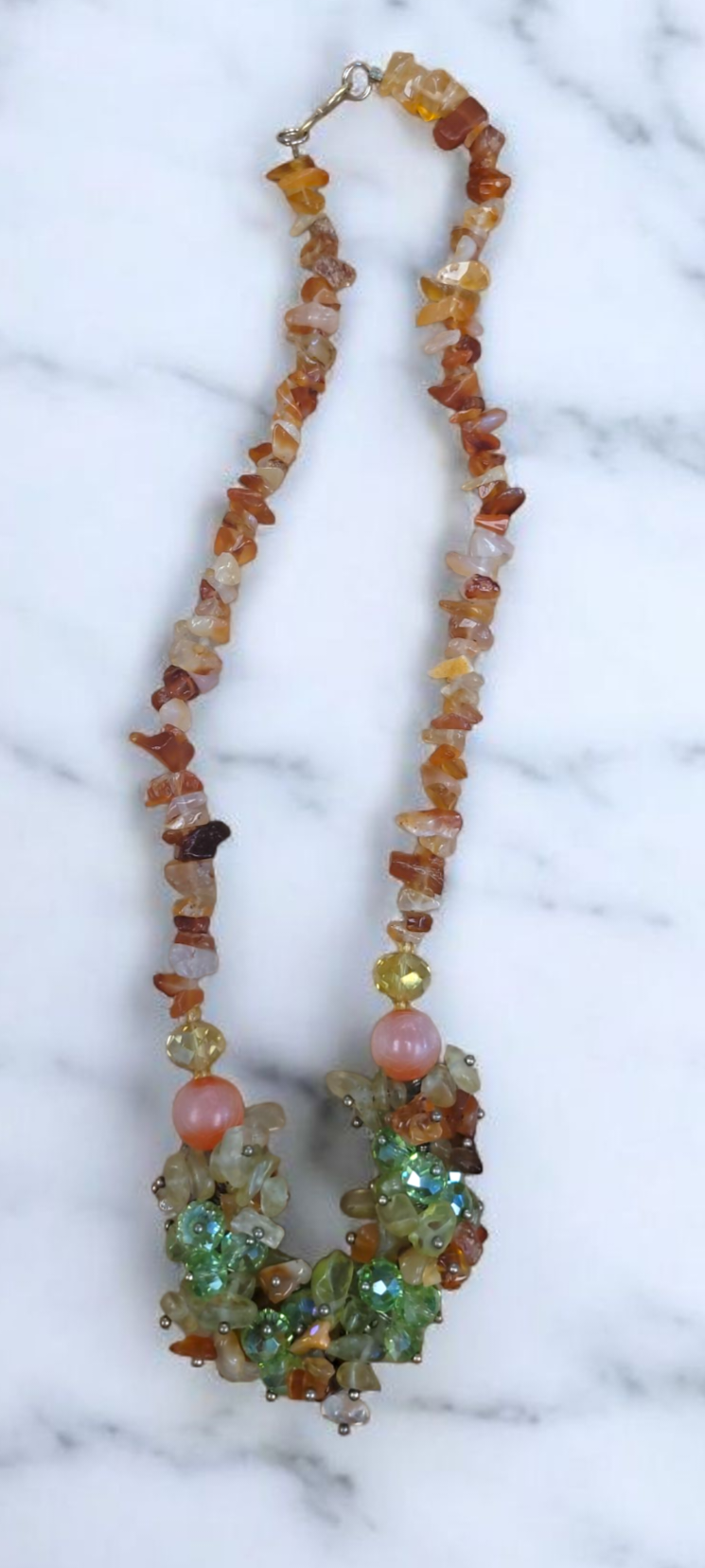 Collier en pierres
