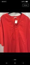 Charger l'image dans la galerie, Blouse rouge taille 44
