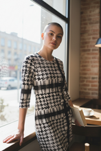 Charger l'image dans la galerie, Robe noire et blanche taille s
