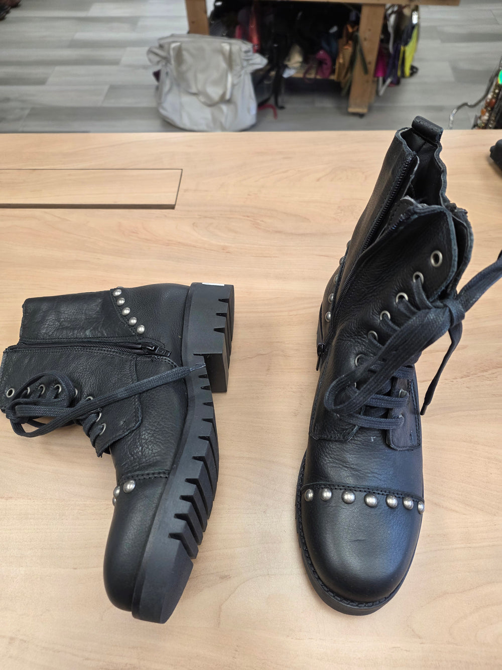 Bottine noire pointure 39