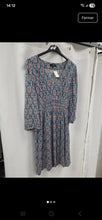 Charger l'image dans la galerie, Robe bleue fleurie taille s
