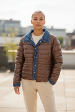 Charger l'image dans la galerie, Manteai brun et jeans taille L
