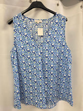 Charger l'image dans la galerie, Blouse bleue taille m
