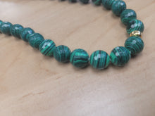 Charger l&#39;image dans la galerie, Collier en or 18 carats et malachite
