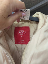 Charger l'image dans la galerie, Veste sans manches edc taille xl
