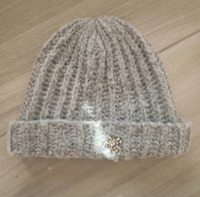 Charger l&#39;image dans la galerie, Bonnet gris et strass
