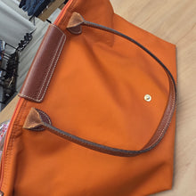 Charger l'image dans la galerie, Sac longchamp pliable orange
