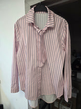 Charger l'image dans la galerie, Chemisier ligne rose taille xl
