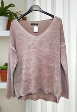 Charger l&#39;image dans la galerie, Blouse cassis rose paillette taille L
