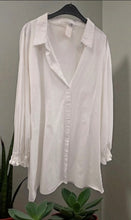 Charger l&#39;image dans la galerie, Longue chemise blanche missguided taille 50

