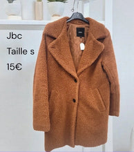 Charger l&#39;image dans la galerie, Manteau pilou brun jbc taille s
